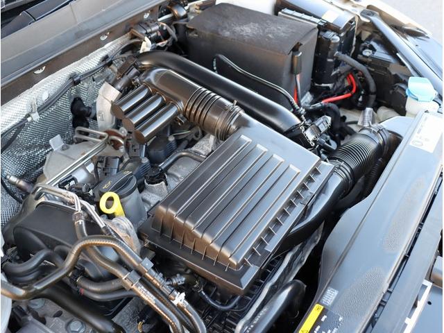 ゴルフヴァリアント ＴＳＩハイライン　純正ナビ　ＥＴＣ　バックカメラ　Ｂｌｕｅｔｏｏｔｈオーディオ　デュアルエアコン　電動格納ミラー　パワーステアリング　パワーウィンドウ（60枚目）