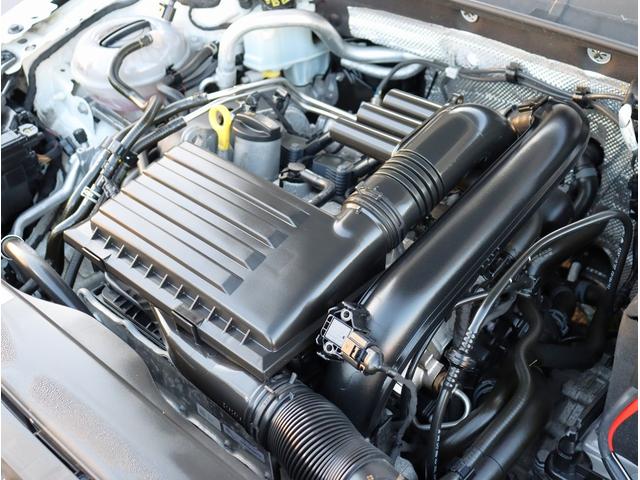 ゴルフヴァリアント ＴＳＩハイライン　純正ナビ　ＥＴＣ　バックカメラ　Ｂｌｕｅｔｏｏｔｈオーディオ　デュアルエアコン　電動格納ミラー　パワーステアリング　パワーウィンドウ（61枚目）