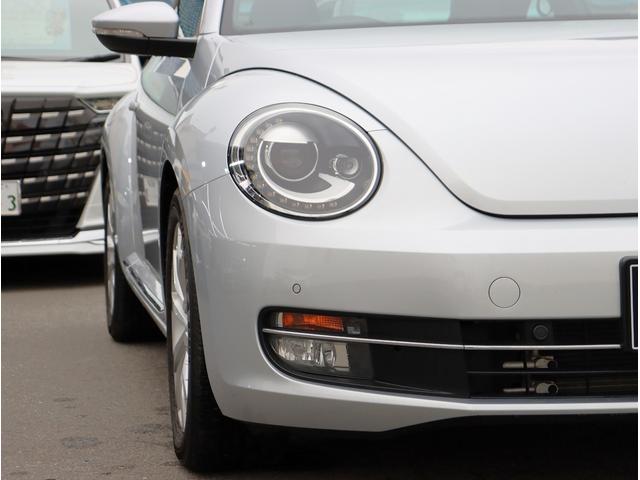 ザ・ビートル デザインレザーパッケージ　純正ナビ　フルセグＴＶ　バックカメラ　Ｂｌｕｅｔｏｏｔｈオーディオ　レザーシート　シートヒーター　クルコン　オートライト　電動格納ミラー（12枚目）