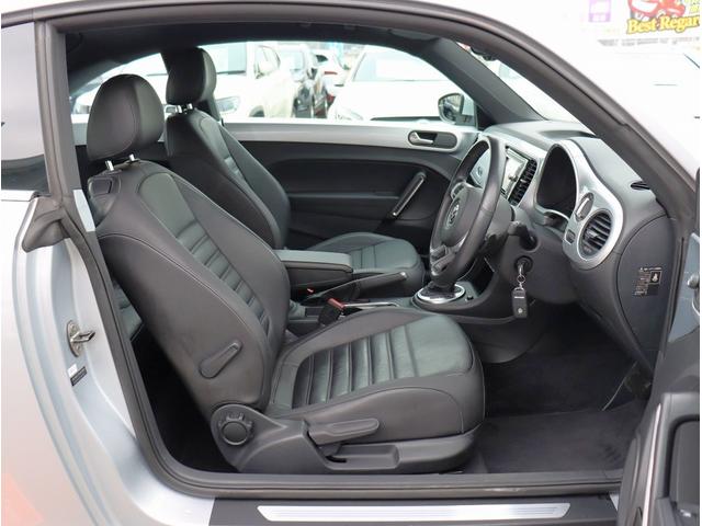 ザ・ビートル デザインレザーパッケージ　純正ナビ　フルセグＴＶ　バックカメラ　Ｂｌｕｅｔｏｏｔｈオーディオ　レザーシート　シートヒーター　クルコン　オートライト　電動格納ミラー（21枚目）