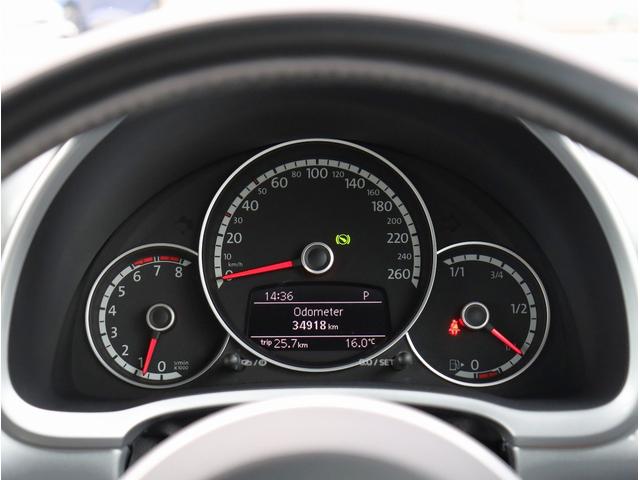 ザ・ビートル デザインレザーパッケージ　純正ナビ　フルセグＴＶ　バックカメラ　Ｂｌｕｅｔｏｏｔｈオーディオ　レザーシート　シートヒーター　クルコン　オートライト　電動格納ミラー（24枚目）