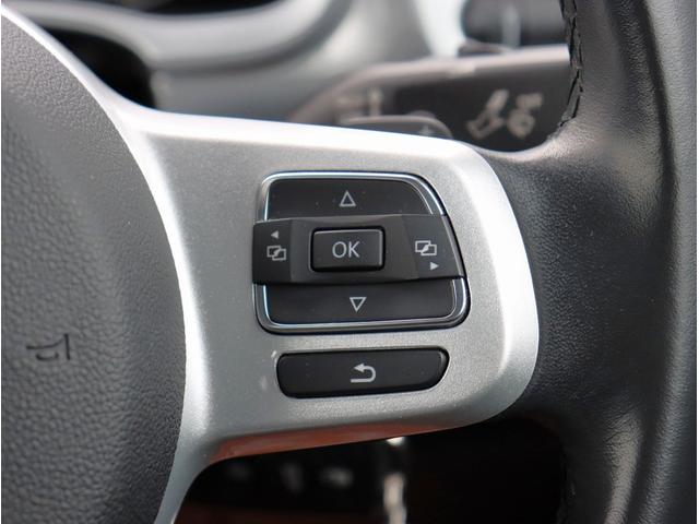 ザ・ビートル デザインレザーパッケージ　純正ナビ　フルセグＴＶ　バックカメラ　Ｂｌｕｅｔｏｏｔｈオーディオ　レザーシート　シートヒーター　クルコン　オートライト　電動格納ミラー（26枚目）