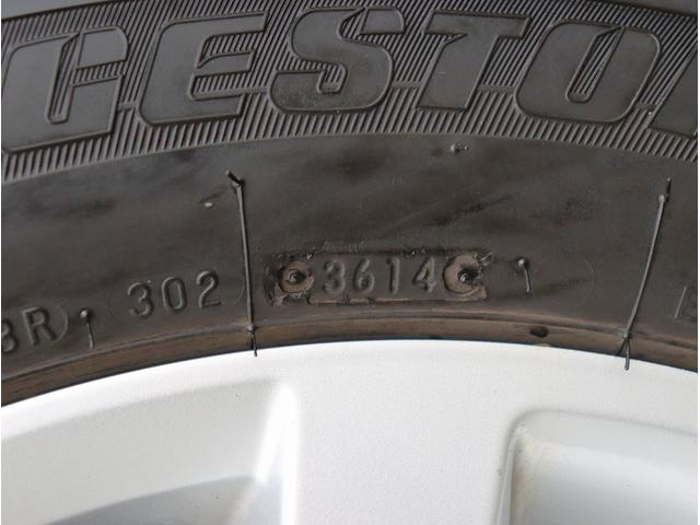 ザ・ビートル デザインレザーパッケージ　純正ナビ　フルセグＴＶ　バックカメラ　Ｂｌｕｅｔｏｏｔｈオーディオ　レザーシート　シートヒーター　クルコン　オートライト　電動格納ミラー（60枚目）