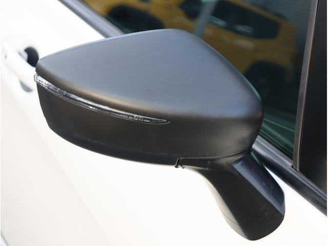 ノート ニスモ　Ｓ　５速ＭＴ　ＴＶ　ＥＴＣ　バックカメラ　柿本マフラー　オートエアコン　ＬＥＤヘッドライト　電動格納ミラー　パワーステアリング　パワーウィンドウ（14枚目）