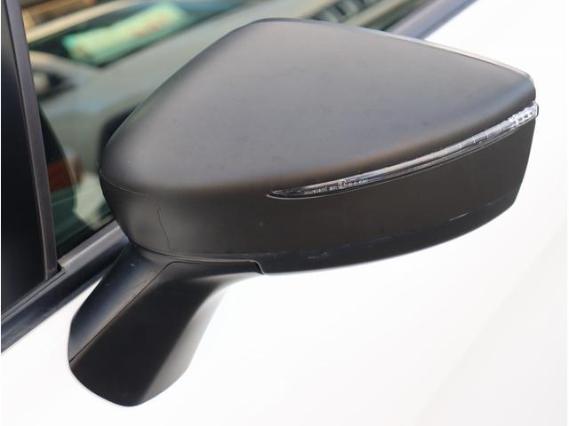 ノート ニスモ　Ｓ　５速ＭＴ　ＴＶ　ＥＴＣ　バックカメラ　柿本マフラー　オートエアコン　ＬＥＤヘッドライト　電動格納ミラー　パワーステアリング　パワーウィンドウ（15枚目）