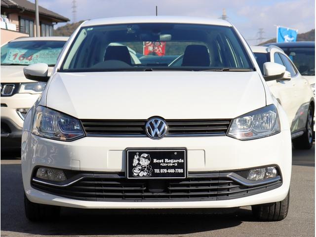 ポロ ＴＳＩコンフォートラインアップグレードパック　純正ナビ　フルセグＴＶ　ＥＴＣ　バックカメラ　Ｂｌｕｅｔｏｏｔｈオーディオ　オートライト　電動格納ミラー　パワーステアリング　パワーウィンドウ（4枚目）