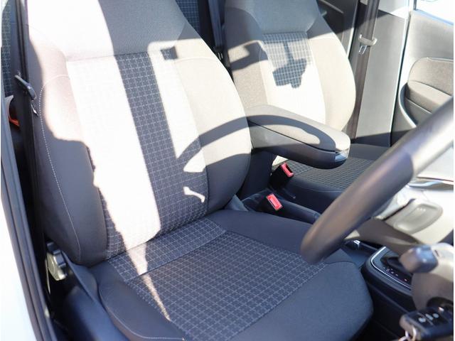 ポロ ＴＳＩコンフォートラインアップグレードパック　純正ナビ　フルセグＴＶ　ＥＴＣ　バックカメラ　Ｂｌｕｅｔｏｏｔｈオーディオ　オートライト　電動格納ミラー　パワーステアリング　パワーウィンドウ（22枚目）