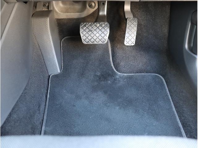 ポロ ＴＳＩコンフォートラインアップグレードパック　純正ナビ　フルセグＴＶ　ＥＴＣ　バックカメラ　Ｂｌｕｅｔｏｏｔｈオーディオ　オートライト　電動格納ミラー　パワーステアリング　パワーウィンドウ（33枚目）