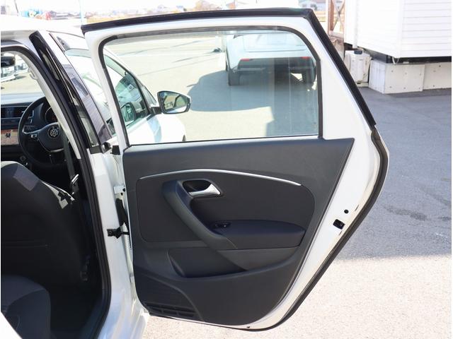 ポロ ＴＳＩコンフォートラインアップグレードパック　純正ナビ　フルセグＴＶ　ＥＴＣ　バックカメラ　Ｂｌｕｅｔｏｏｔｈオーディオ　オートライト　電動格納ミラー　パワーステアリング　パワーウィンドウ（52枚目）