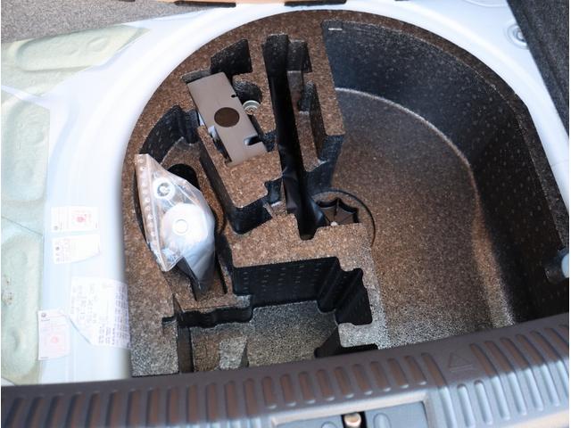 ポロ ＴＳＩコンフォートラインアップグレードパック　純正ナビ　フルセグＴＶ　ＥＴＣ　バックカメラ　Ｂｌｕｅｔｏｏｔｈオーディオ　オートライト　電動格納ミラー　パワーステアリング　パワーウィンドウ（58枚目）