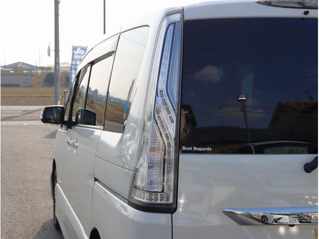 セレナ ハイウェイスター Vセレ+セーフティII SHV 純正8インチナビ フルセグTV ETC 全周囲カメラ 両側パワースライドドア Bluetoothオーディオ エマージェンシーブレーキ 電動格納ミラー パワーステアリング パワーウィンドウ(16枚目)