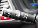ハイブリッドＺ　純正ナビ　フルセグＴＶ　ＥＴＣ　バックカメラ　レザーシート　シートヒーター　ＬＥＤヘッドライト　純正１７インチアルミ　パドルシフト　電動格納ミラー（30枚目）
