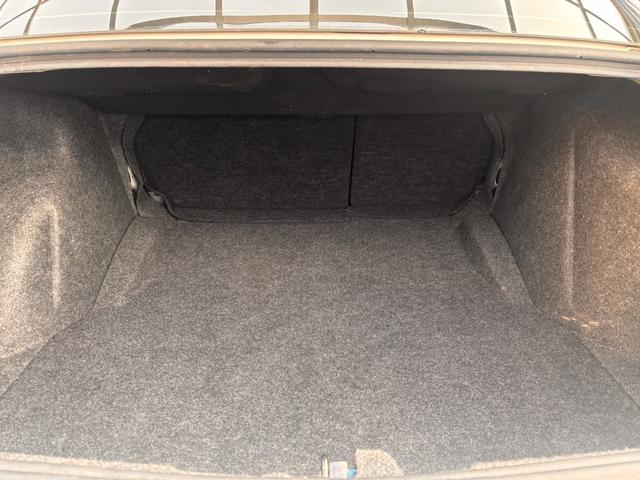 クライスラー・３００Ｃ ３．５　事前故障診断済　保証付　ディーラー車　右ハンドル　カロッツェリアＳＤナビ／フルセグＴＶ／Ｂｌｕｅｔｏｏｔｈ／ＣＤ／ＤＶＤ　バックカメラ　純正アルミホイール　ＥＴＣ　禁煙車（35枚目）