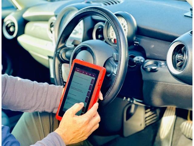 Ｅ　ＯＢＤ診断済　保証付　禁煙車　スマートキー　ＥＴＣ　オートエアコン　純正オーディオ　ハロゲンヘッドライト　ヘッドライトレベライザー　電格ミラー　マット　バイザー(2枚目)