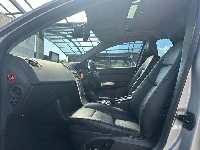 V50 2.0クラシック 事前故障診断済 保証付 純正HDDナビ/フルセグTV ETC ブラックレザーシート&シートヒーター 純正アルミホイール ルーフレール 禁煙車 クルーズコントロール(64枚目)