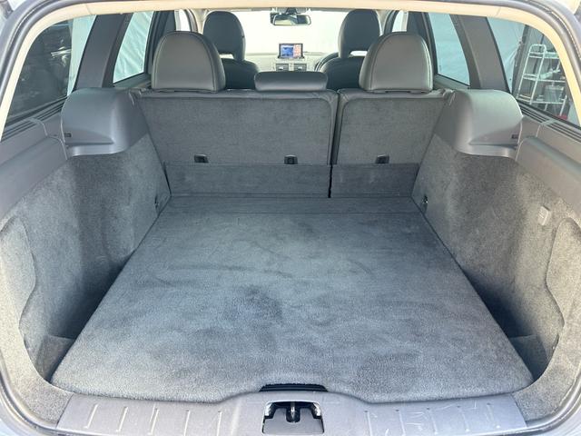 V50 2.0クラシック 事前故障診断済 保証付 純正HDDナビ/フルセグTV ETC ブラックレザーシート&シートヒーター 純正アルミホイール ルーフレール 禁煙車 クルーズコントロール(70枚目)