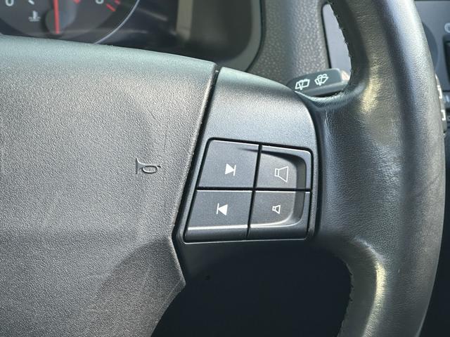 V50 2.0クラシック 事前故障診断済 保証付 純正HDDナビ/フルセグTV ETC ブラックレザーシート&シートヒーター 純正アルミホイール ルーフレール 禁煙車 クルーズコントロール(76枚目)