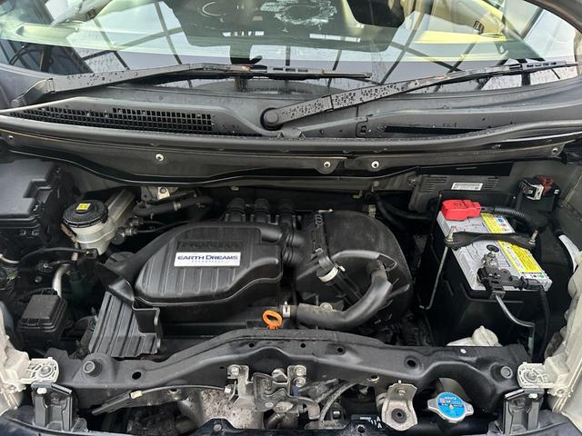 Ｎ－ＢＯＸ Ｇ・Ｌパッケージ　純正ナビ　ワンセグチューナー　バックカメラ　ＥＴＣ　片側電動スライドドア　スマートキー＆プッシュスタート　レザー調ブラックシートカバー　アイドリングストップ　禁煙車（26枚目）