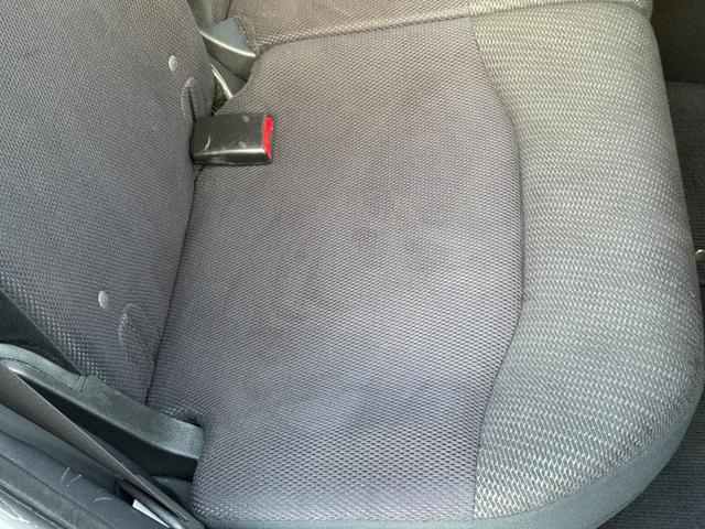 フィットハイブリッド ナビプレミアムセレクション　弊社買取車両　故障診断済　純正ＨＤＤナビ／ワンセグ／ＤＶＤ再生／録音／ＵＳＢ　Ｂカメラ　ビルトインＥＴＣ　前後ドラレコ　パドルシフト　前席シートヒーター　クルコン　ＨＩＤヘッドライト　雹害車（42枚目）