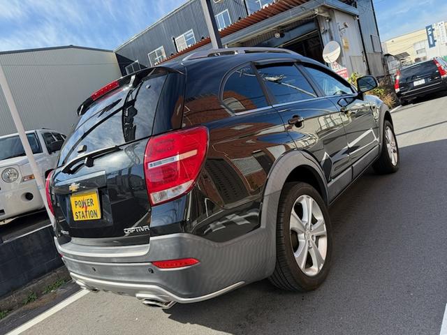 シボレーキャプティバ ベースグレード　禁煙　レザーシート　パワーシート　社外ナビＢｌｕｅｔｏｏｔｈフルセグＴＶ　ＥＴＣ（5枚目）