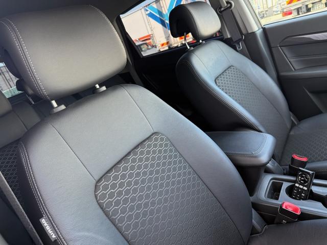 シボレーキャプティバ ベースグレード　禁煙　レザーシート　パワーシート　社外ナビＢｌｕｅｔｏｏｔｈフルセグＴＶ　ＥＴＣ（10枚目）