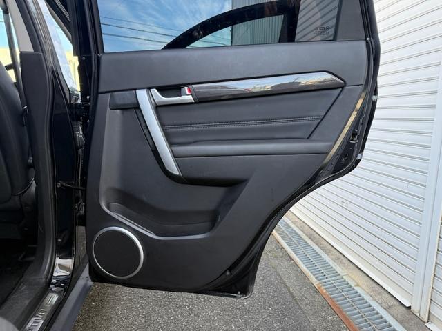 シボレーキャプティバ ベースグレード　禁煙　レザーシート　パワーシート　社外ナビＢｌｕｅｔｏｏｔｈフルセグＴＶ　ＥＴＣ（27枚目）