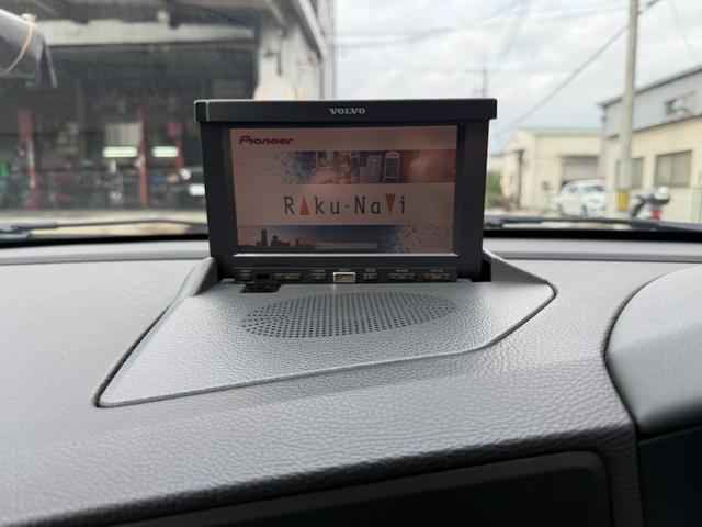 Ｖ７０ クラシック　当社お客様買取車　禁煙　レザーシート　パワーシート　純正ナビ　バックカメラ　Ｂｌｕｅｔｏｏｔｈ　サンルーフ（15枚目）