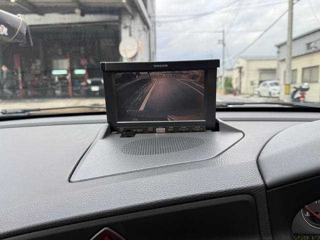 Ｖ７０ クラシック　当社お客様買取車　禁煙　レザーシート　パワーシート　純正ナビ　バックカメラ　Ｂｌｕｅｔｏｏｔｈ　サンルーフ（16枚目）