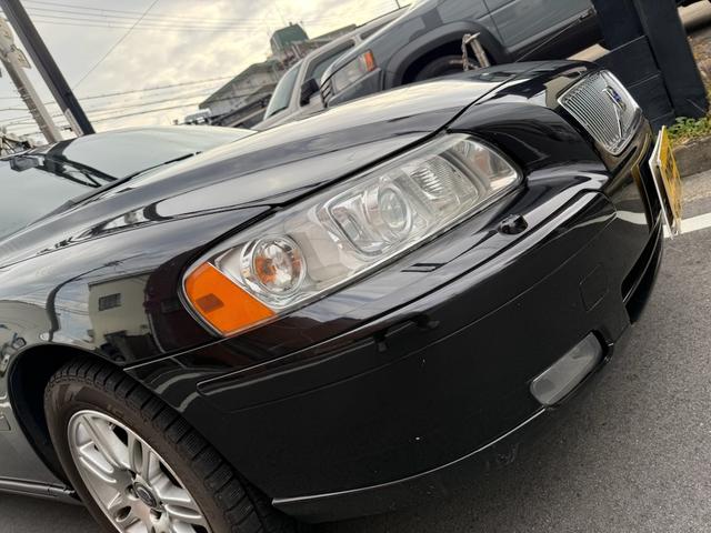 Ｖ７０ クラシック　当社お客様買取車　禁煙　レザーシート　パワーシート　純正ナビ　バックカメラ　Ｂｌｕｅｔｏｏｔｈ　サンルーフ（28枚目）