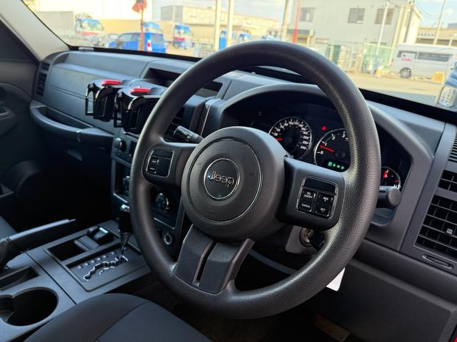 ジープ・チェロキー スポーツ　全塗装　禁煙　社外アルミ　オールテレーンタイヤ　ミラー型ドラレコ（11枚目）