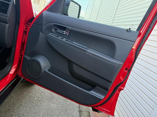 ジープ・チェロキー スポーツ　全塗装　禁煙　社外アルミ　オールテレーンタイヤ　ミラー型ドラレコ（20枚目）