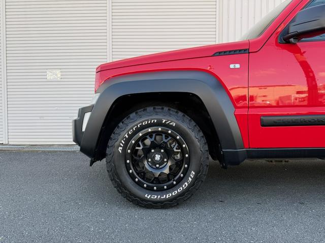 ジープ・チェロキー スポーツ　全塗装　禁煙　社外アルミ　オールテレーンタイヤ　ミラー型ドラレコ（26枚目）