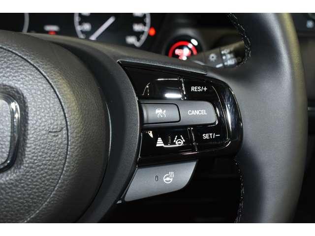 e:HEV Z 8型HONDACONNECTディスプレイ クルコン マルチビューカメラ 盗難防止システム AW TVナビ フルセグTV メモリーナビ LEDヘッドライト スマートキー ETC Bカメラ オートエアコン(13枚目)