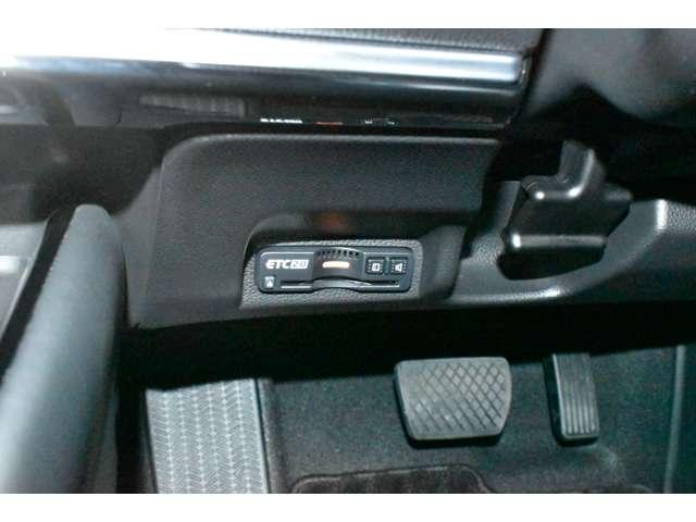 e:HEV Z 8型HONDACONNECTディスプレイ クルコン マルチビューカメラ 盗難防止システム AW TVナビ フルセグTV メモリーナビ LEDヘッドライト スマートキー ETC Bカメラ オートエアコン(18枚目)