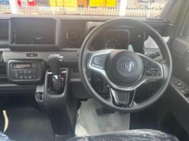 N-VAN ファン・ターボ ホンダセンシング 衝突軽減ブレーキ アダクティブクルーズコントロール 車線維持支援 標識認識 丸目LEDヘッドライト ターボエンジン スマートキー 電動格納ミラー 左側ピラーレス フラットラゲッジ(71枚目)