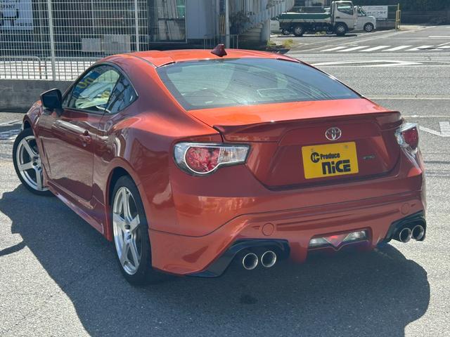 ８６ ＧＴ　ＴＲＤエアロ　レカロシート　社外１８インチホイール　社外マフラー　７型ナビ　ＥＴＣ　Ｂｌｕｅｔｏｏｔｈ接続可　パドルシフト　スマートキー　ＤＵＡＬエアコン　フォグランプ　ＨＩＤヘッドライト　横滑り防止（70枚目）
