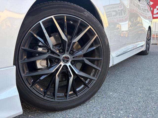 アルファードハイブリッド Z モデリスタエアロ 14インチナビ サンルーフ パノラミックビューモニター 三眼LEDヘッド ビルトインETC2.0 パワーバックドア 両側電動スライドドア 後席モニター ブラインドスポットモニター(13枚目)