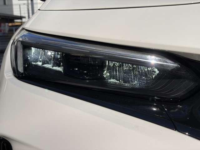 シビック タイプＲ　６ＭＴ！！！　９インチコネクトディスプレイ　フルセグＴＶ　Ｂｌｕｅｔｏｏｔｈ　　ＥＴＣ　バックカメラ　シートヒーター　電動シート　純正アルミホイール　ＬＥＤヘッドライト　電子パーキング　クルコン！！！（65枚目）