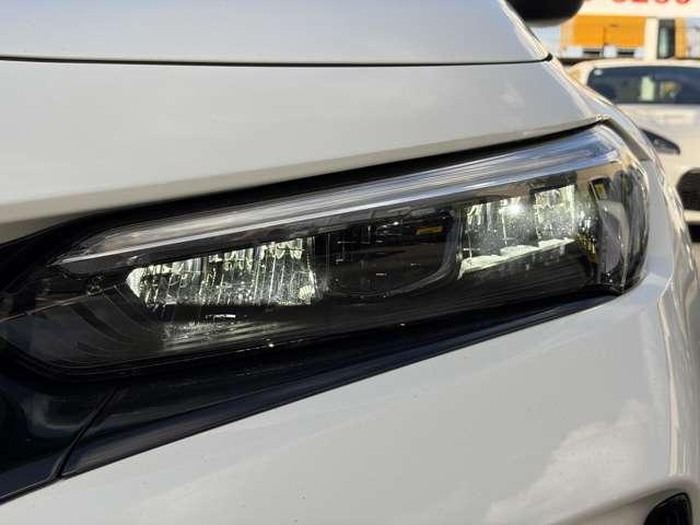 シビック タイプＲ　６ＭＴ！！！　９インチコネクトディスプレイ　フルセグＴＶ　Ｂｌｕｅｔｏｏｔｈ　　ＥＴＣ　バックカメラ　シートヒーター　電動シート　純正アルミホイール　ＬＥＤヘッドライト　電子パーキング　クルコン！！！（66枚目）