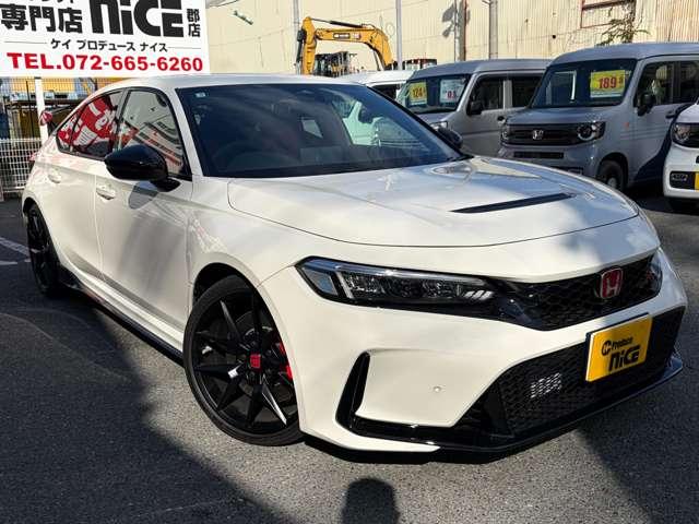 シビック タイプＲ　６ＭＴ！！！　９インチコネクトディスプレイ　フルセグＴＶ　Ｂｌｕｅｔｏｏｔｈ　　ＥＴＣ　バックカメラ　シートヒーター　電動シート　純正アルミホイール　ＬＥＤヘッドライト　電子パーキング　クルコン！！！（68枚目）