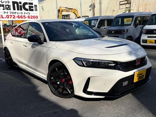 シビック タイプＲ　６ＭＴ！！！　９インチコネクトディスプレイ　フルセグＴＶ　Ｂｌｕｅｔｏｏｔｈ　　ＥＴＣ　バックカメラ　シートヒーター　電動シート　純正アルミホイール　ＬＥＤヘッドライト　電子パーキング　クルコン！！！（69枚目）