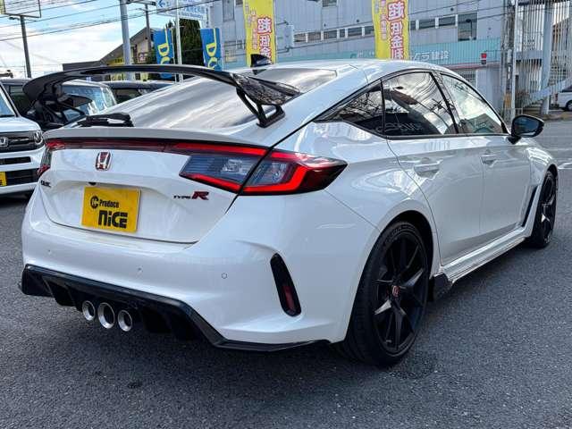 シビック タイプＲ　６ＭＴ！！！　９インチコネクトディスプレイ　フルセグＴＶ　Ｂｌｕｅｔｏｏｔｈ　　ＥＴＣ　バックカメラ　シートヒーター　電動シート　純正アルミホイール　ＬＥＤヘッドライト　電子パーキング　クルコン！！！（75枚目）