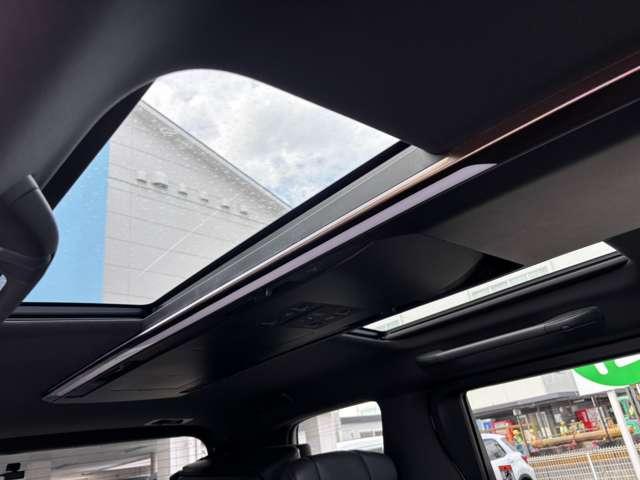 ヴェルファイア Ｚ　プレミア　サンルーフ　チームメイト　ユニバーサルステップ　１４インチナビ　黒革　パノラミックビューモニター　両側パワースライドドア　置充電　パワーバックドア　ＨＤＭＩ　ＥＴＣ２．０　ヘッドアップディスプレイ（23枚目）
