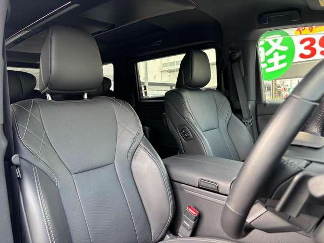 ヴェルファイア Ｚ　プレミア　サンルーフ　チームメイト　ユニバーサルステップ　１４インチナビ　黒革　パノラミックビューモニター　両側パワースライドドア　置充電　パワーバックドア　ＨＤＭＩ　ＥＴＣ２．０　ヘッドアップディスプレイ（40枚目）