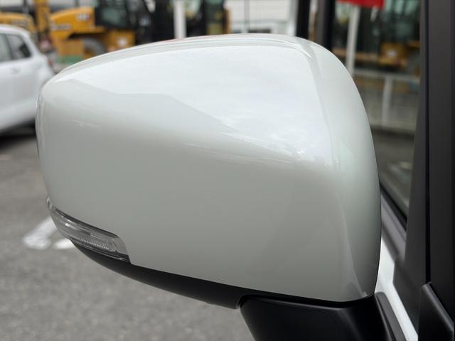 スペーシアカスタム ハイブリッドＸＳターボ　届出済未使用　シートヒーター　衝突軽減　両側パワスラ　ヘッドアップディスプレイ　ＬＥＤヘッドライト　ステアリングヒーター　電動パーキングブレーキ　禁煙車（13枚目）