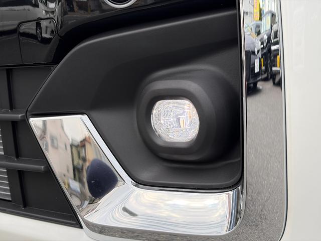 スペーシアカスタム ハイブリッドＸＳターボ　届出済未使用　シートヒーター　衝突軽減　両側パワスラ　ヘッドアップディスプレイ　ＬＥＤヘッドライト　ステアリングヒーター　電動パーキングブレーキ　禁煙車（17枚目）