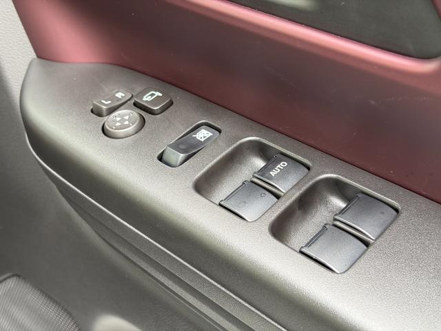 スペーシアカスタム ハイブリッドＸＳターボ　届出済未使用　シートヒーター　衝突軽減　両側パワスラ　ヘッドアップディスプレイ　ＬＥＤヘッドライト　ステアリングヒーター　電動パーキングブレーキ　禁煙車（44枚目）