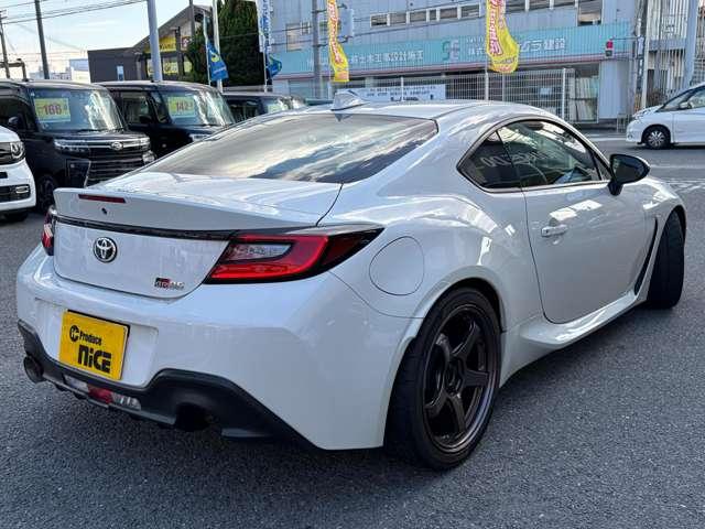 GR86 RC ADVAN18インチホイール 7インチディスプレイオーディオ 6速MT ETC Bluetooth接続可 スマートキー DUALエアコン LEDヘッドライト 横滑り防止装置 レカロバケットシート(15枚目)