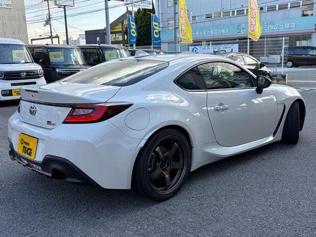 GR86 RC ADVAN18インチホイール 7インチディスプレイオーディオ 6速MT ETC Bluetooth接続可 スマートキー DUALエアコン LEDヘッドライト 横滑り防止装置 レカロバケットシート(17枚目)