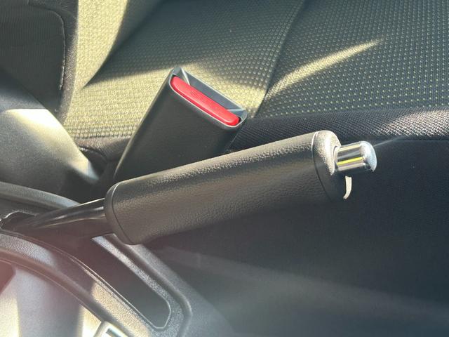 ジムニー ＸＣ　スズキセーフティサポート　クルーズコントロール　衝突被害軽減ブレーキ　ＬＥＤヘッドライト　プッシュボタンスタート　アイドリングストップ　純正アルミホイール　シートヒーター　電動格ドアミラー（37枚目）